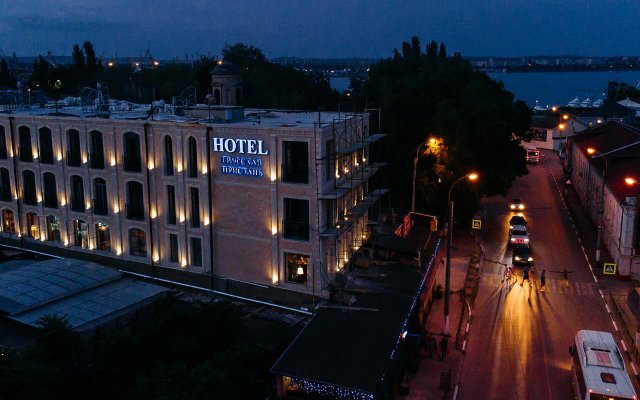 Grafskaya Pristan' Hotel
