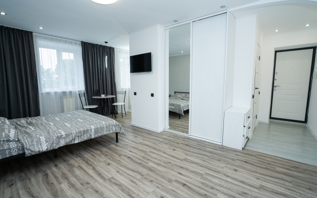 Tsentr Shelekhova Flat