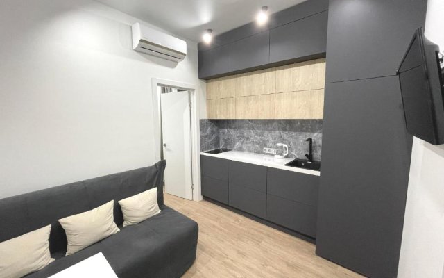 Leont Apartments