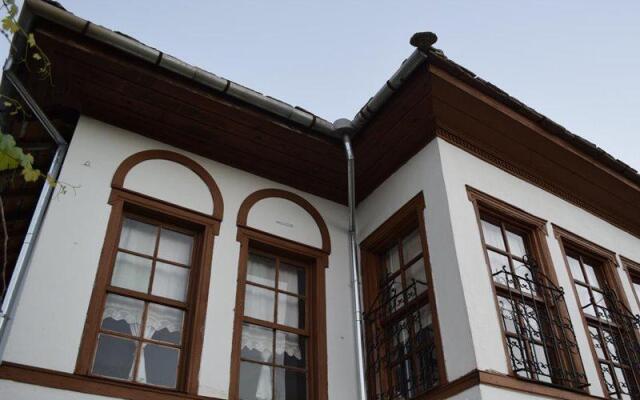 Bineri Hotel