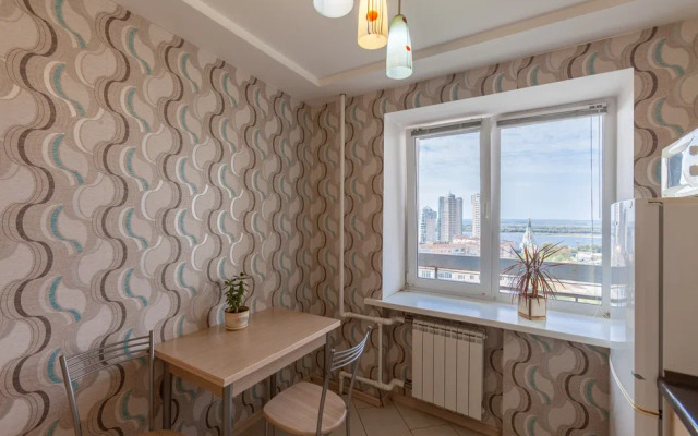 Квартира с джакузи шикарным видом на Волгу в центре Самары