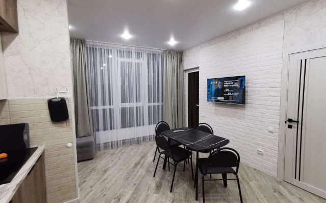 Квартира светлая новая двухкомнатная