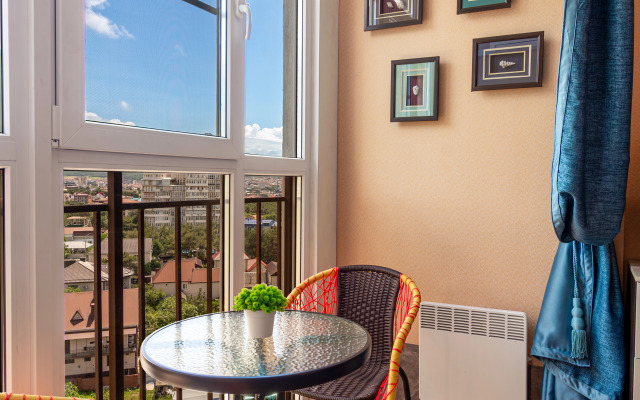 Квартира Евротрешка с видом на горы