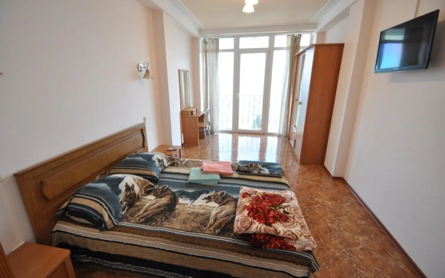 Trekhkomnatnye Na Ulitse Drazhinskogo 23v Apartments