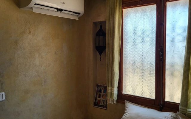 Al Madina Riad Hotel