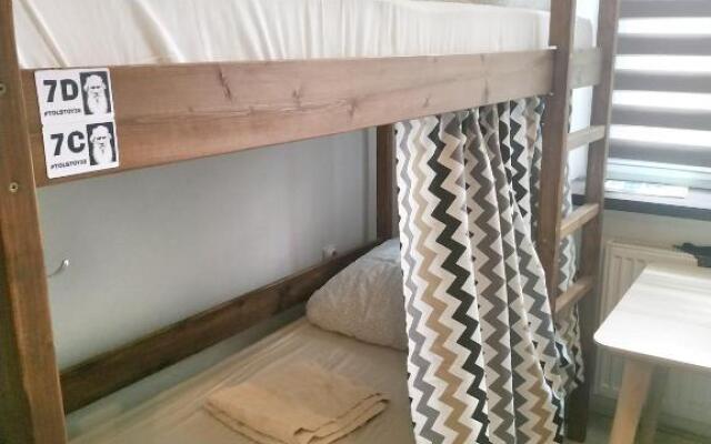 Tolstoy Art Hostel