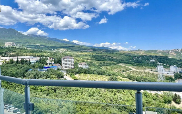 Апартаменты на Ялтинской 12А ЖК «Шато Лувр»