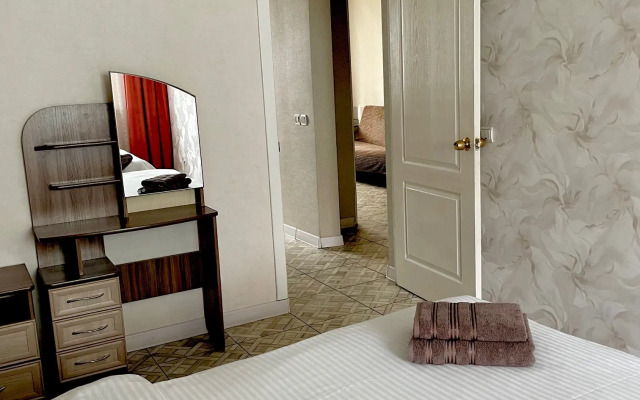 Квартира Двухкомнатная квартира на Кирова 107