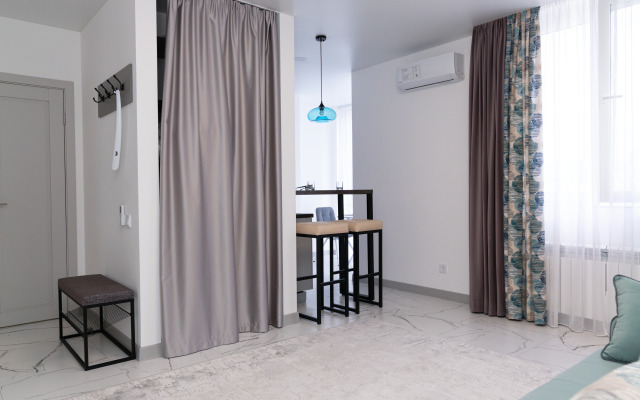 Апартаменты-студия 30 кв.м. с двуспальным диваном и панорамной зоной, 16 этаж