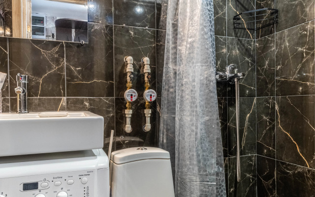 Апартаменты Six