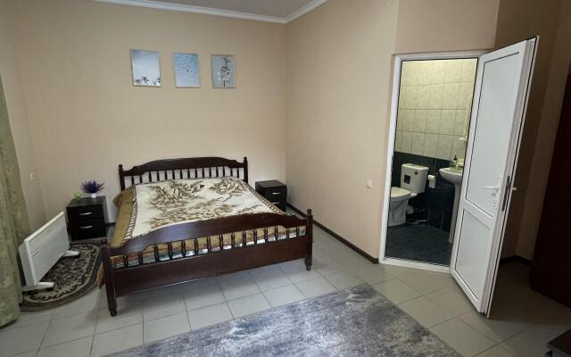 Luchik Guest House