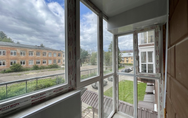 1-kom Pukhova 56-11 Kaluga tsentr KakDoma Flat
