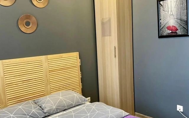 Na Ulitse Lyotchika Ulyyanina 7B Flat