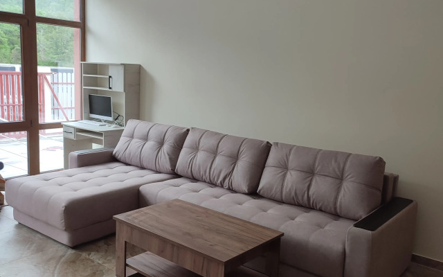 U Chyornogo Morya Private House