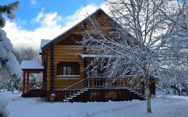 Частный дом Уница 300кв.м на первой линии озера Селигере