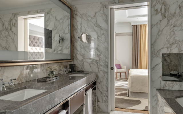 Отель Метрополь