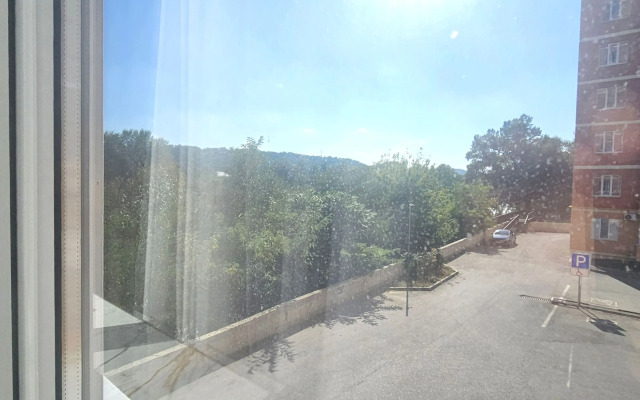 Raydas Na Pestova 5/1 Flat