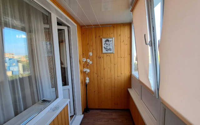 Uyutnaya odnushka v tsentre novogo goroda Flat