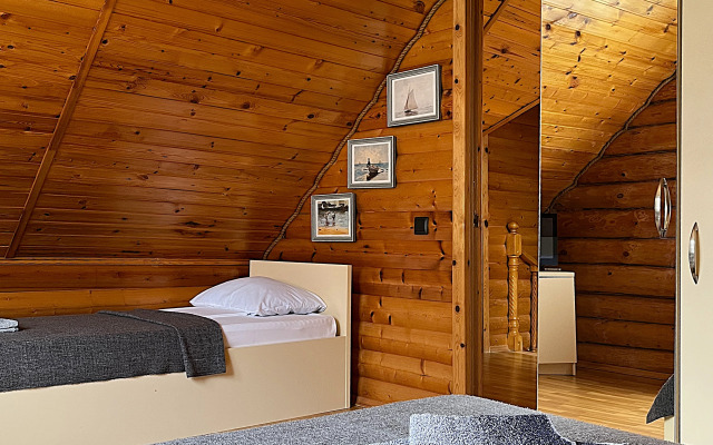 Pod Klych na Kompanyu do 14 chelovek Guest House