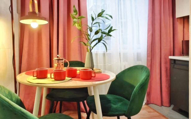 Апартаменты на улице Маршала Бирюзова 18