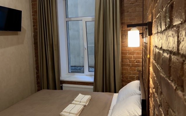 Bronnickaya 15 Guest house