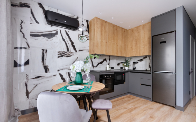 Andora-Steel Flat