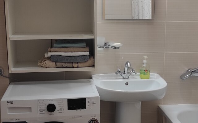 Udobnaya S Velosipedami I Pozdnim Zaezdom Flat