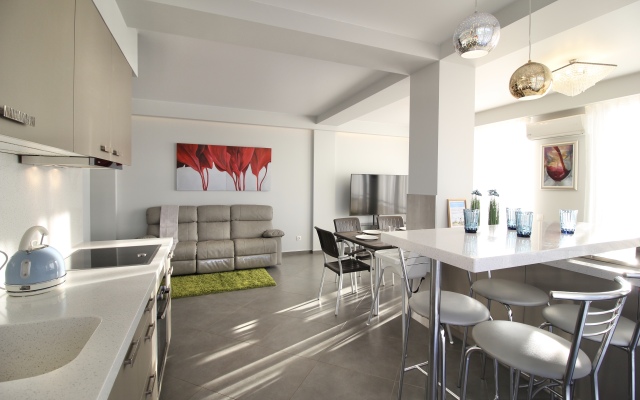 Apartments Alfa Chernomorskaya 17