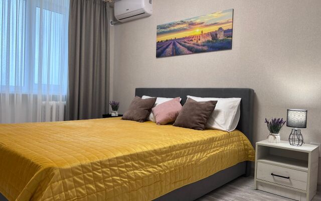 Novye Galaapart u Parka Pobedy Apartments