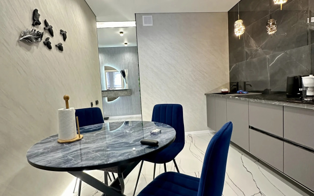 P. Buravtseva 16 (HouseVip26) Flat