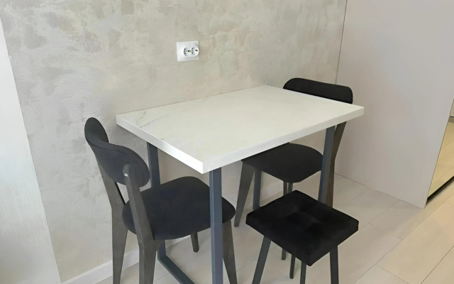 Апартаменты Студия с балконом 90