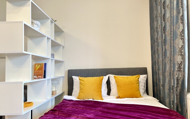 2 Nochi Na Pulkovskom Shosse 42K6 Flat