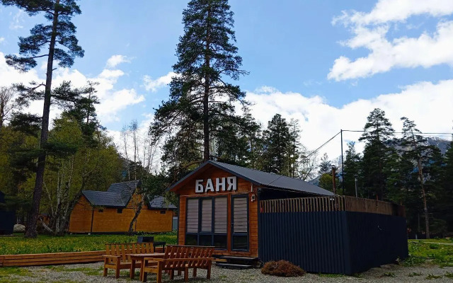 Shale Solu Chalet