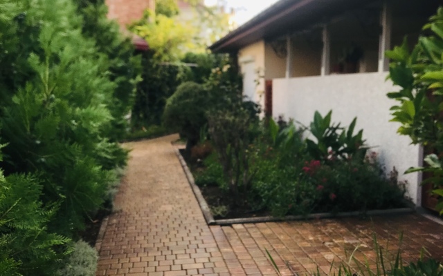 Lyogkij Briz Guest House