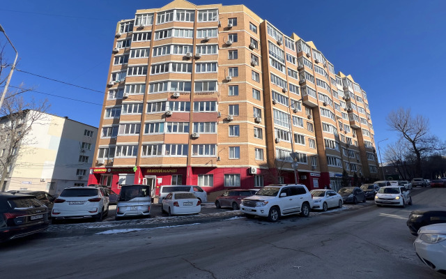 Квартира Уютная 2-х комнатная студия в хорошем районе