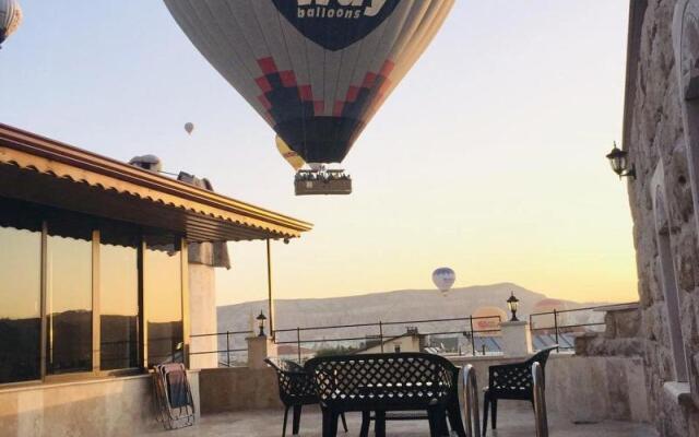 Balloon Cave Hotel