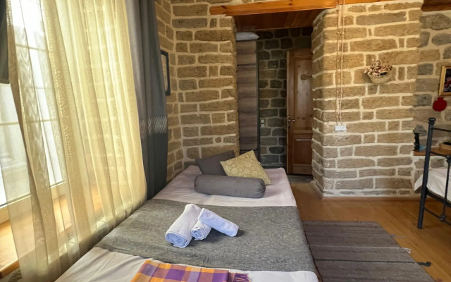 Old Rooms Hotel