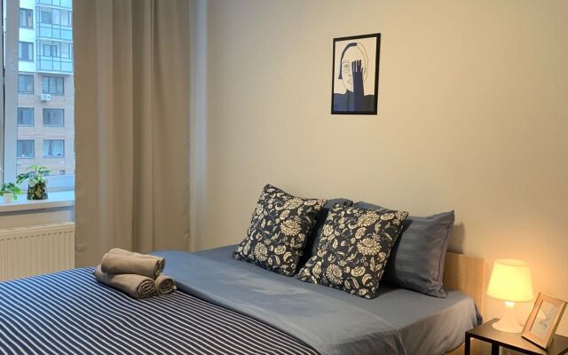 Vdali ot Suety Apartments