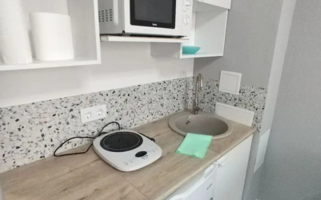 Studiya Na Mikrorayone Beryozovy 148 Flat