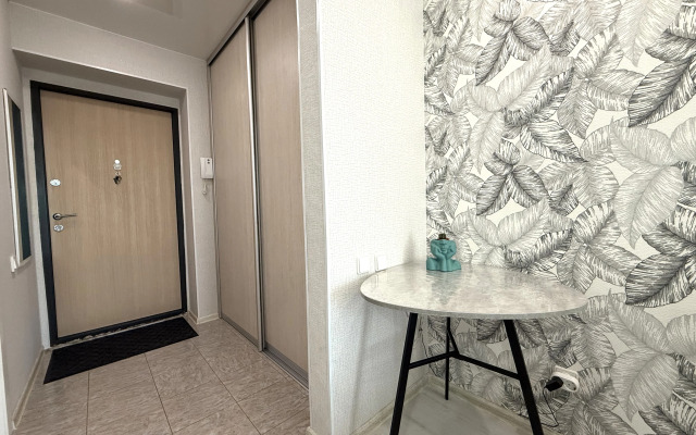 V ZHK Vidnyj Solnce Vstayot k Obedu Apartments