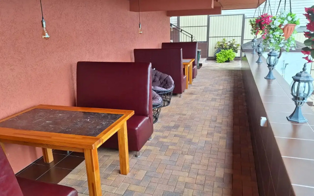 Kiparizzz Hotel