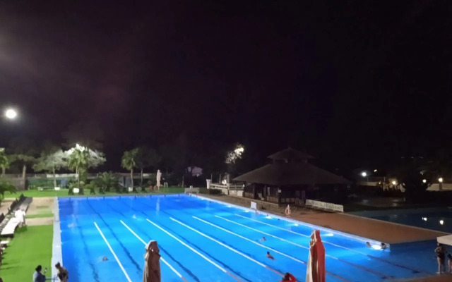 Prostornaya V 300 Metrakh Do Naberezhnoy Flat