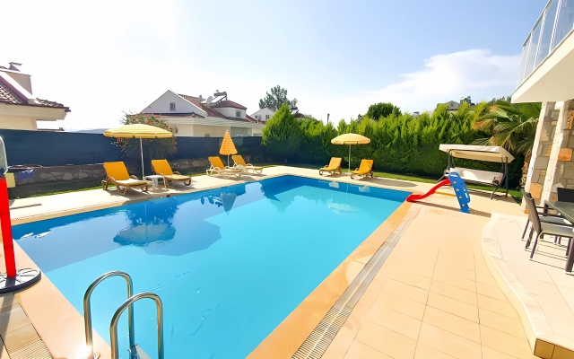 Rena Villaları - Spacious and Private Pool Villa in Oludeniz Villa