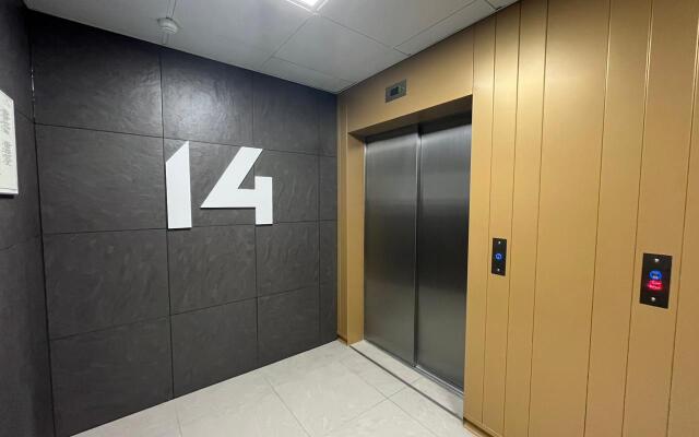 V Moskovskom Rayone Metro Kupchino Apartment