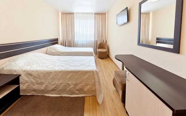 Отель Кавказ