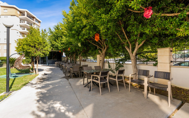 Apartments River Park Residence Lara