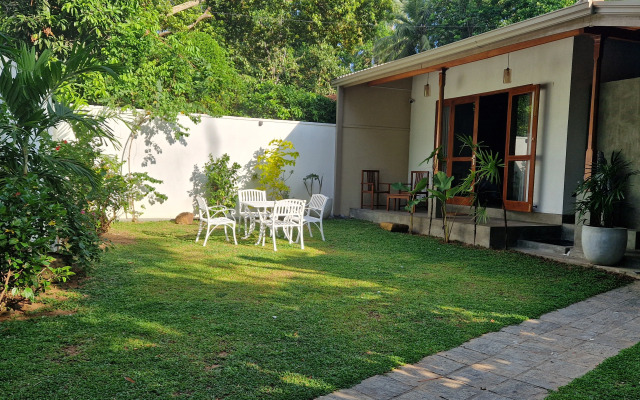 Bell Rose Hikkaduwa Apartment Hotel