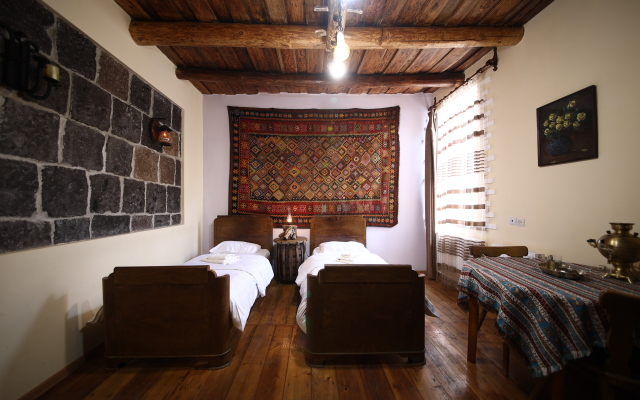 Alashkert Guest house