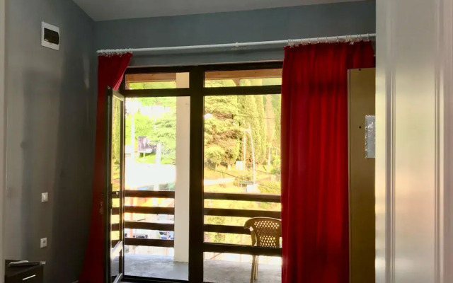 Na Ardzinba 240 Guest House