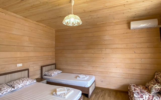 Roza Vetrov Guest House